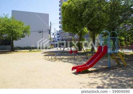 Senjo Park / Senjo 2-chome Nishi-Yodogawa-ku, Osaka City, Osaka Prefecture 39909890