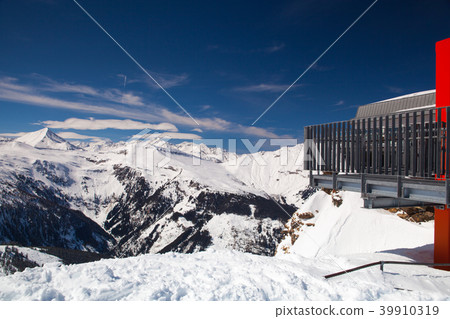 Winter landscape in the ski resort, Bad Hofgastein Winter landscape in the ski resort, Bad Hofgastein 39910319