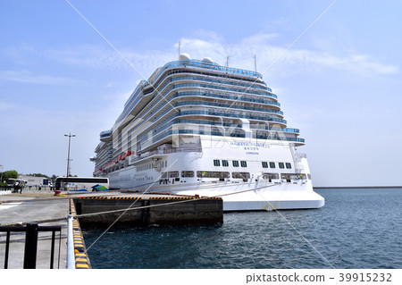 Luxury cruise liner Majestic Princess 39915232