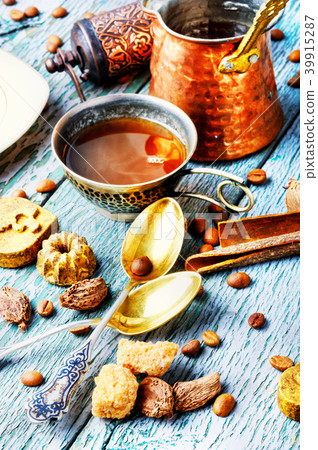 Coffee cup with candy 39915287