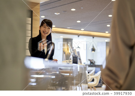 Receptionist 39917930