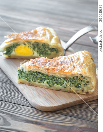 Torta Pascualina - Spinach and Ricotta Tart 39918682