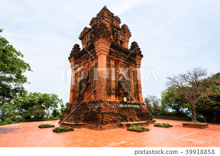 Cham tower in Phu Yen, Vietnam 39918858