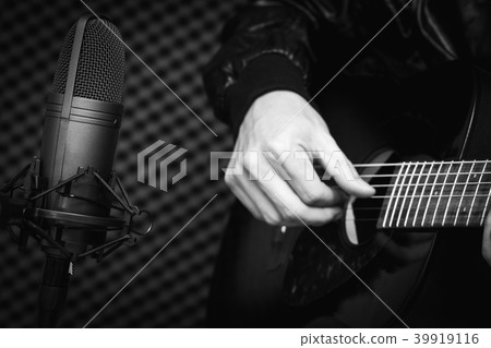 studio microphone recording acoustic guitar sound studio microphone recording acoustic guitar sound 39919116