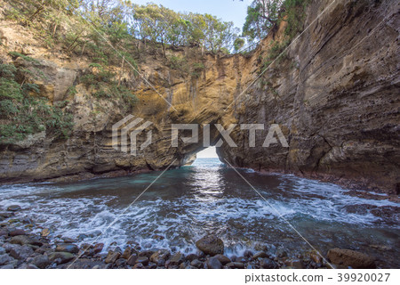 Izu Ryugu Cave 39920027