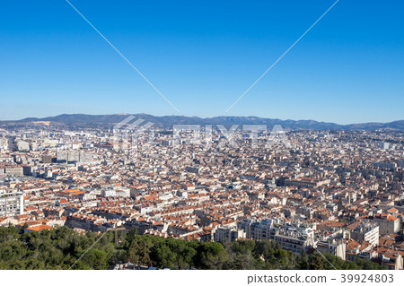 從Notre Dame de la Garde小山看見的馬賽風景 39924803