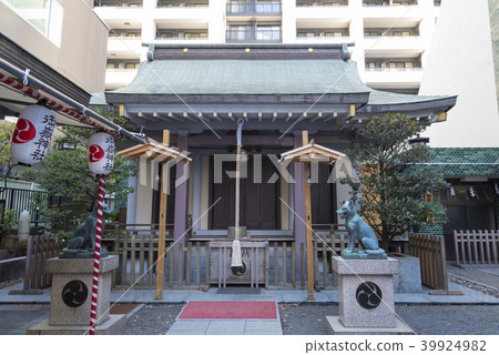 The shrine of Miyamasu Otoko Shrine (Shibuya-ku, Tokyo) The shrine of Miyamasu Otoko Shrine (Shibuya-ku, Tokyo) 39924982
