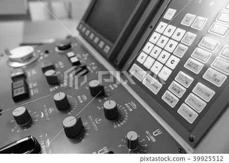 Operation board 39925512