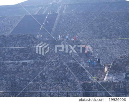 Teotihuacan ruins in Mexico 39926008