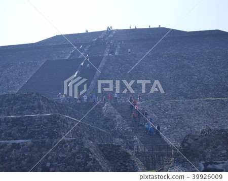 Teotihuacan ruins in Mexico 39926009