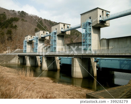 現代防洪閘 39928279