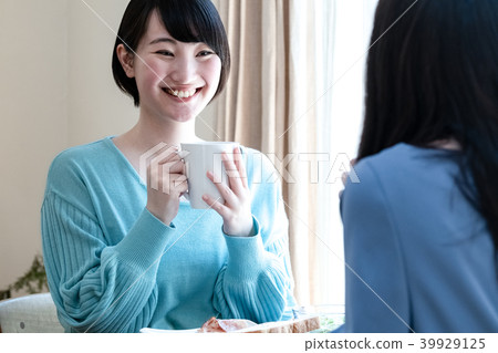 吃早餐的女人』 吃早餐的女人』 39929125