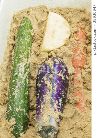 [Bran pickled] 39930947