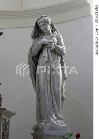 Virgin Mary 39931969