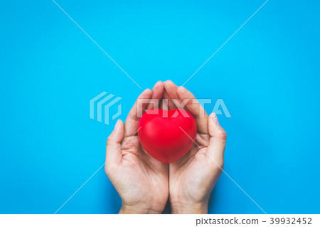 heart on hand 39932452