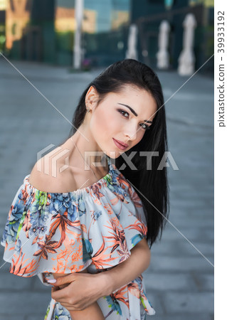 cute teenager in the street 39933192