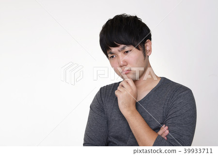 一個人的痛苦 一個人的痛苦 39933711