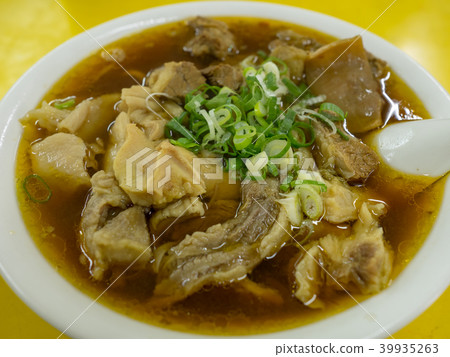 紅燒牛肉麵 39935263