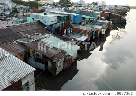 poor downgrade riverside house 39937368