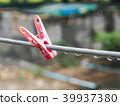 Clamping device To protect the moving fabric. We u 39937380