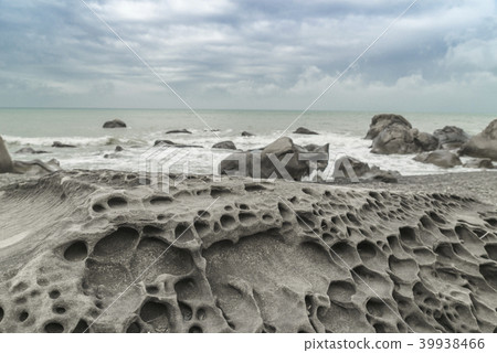 美麗的海邊奇石 39938466