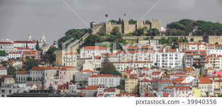 Castle of Saint George and the historical centre of Lisbon 39940356