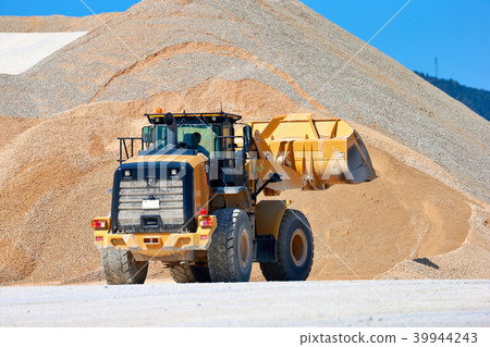 Wheel loader 39944243