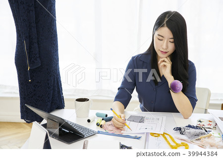 Fashion designer, korean Fashion designer, korean 39944384