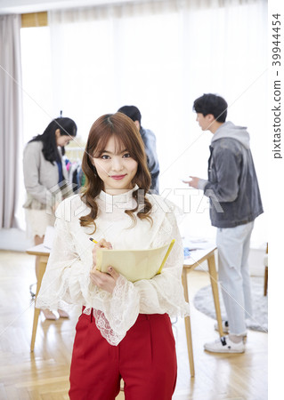 Fashion designer, korean Fashion designer, korean 39944454