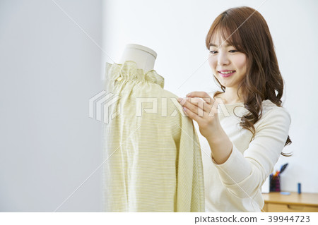 Fashion designer, korean Fashion designer, korean 39944723