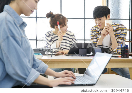 Conference, idea, Korean 39944746