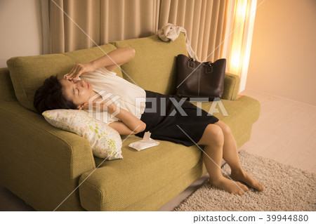 Wipe-off type makeup remover Wipe-off type makeup remover 39944880