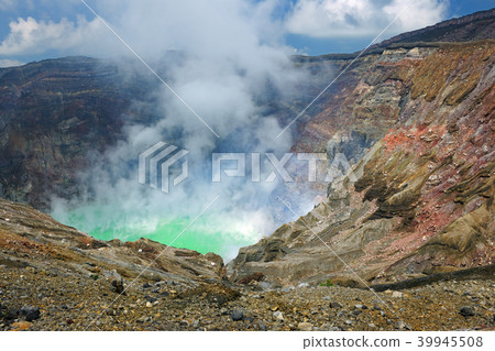 熊本縣阿蘇市阿蘇山火山Nakadake火山口 39945508