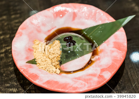 Raindrop mochi Raindrop mochi 39945820
