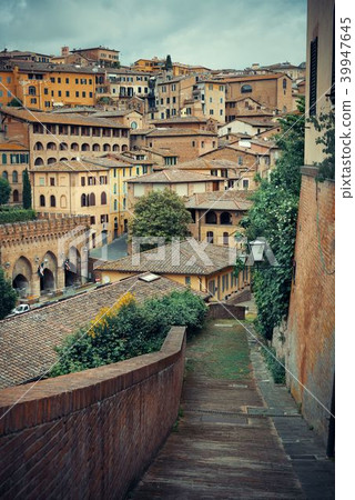 Siena street view 39947645