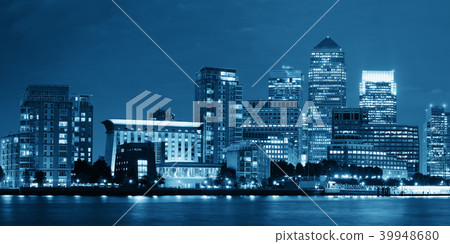London Canary Wharf at night London Canary Wharf at night 39948680