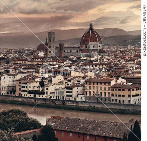 Florence Cathedral skyline sunset 39948847