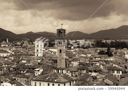 Lucca skyline tower 39948944
