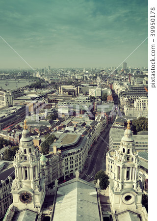 London rooftop view London rooftop view 39950178