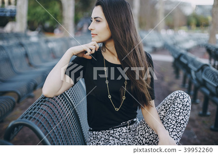 beautiful brunette girl beautiful brunette girl 39952260