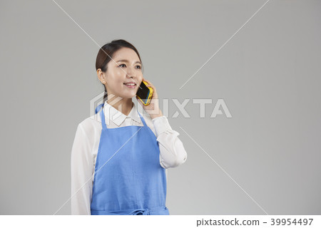 housewife housewife 39954497
