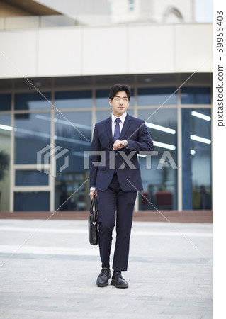 Businessman, Korean 39955403