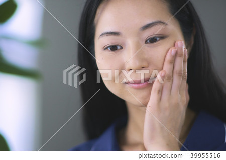 美容護膚女人 美容護膚女人 39955516