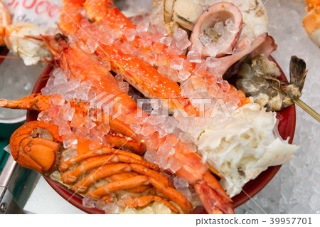 Seafood platter -Osaka kitchen Kuromon market- Seafood platter -Osaka kitchen Kuromon market- 39957701