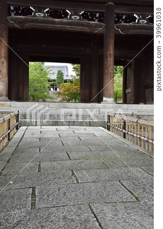 Kurodani Kimiwa Kwantoji Monkey gate 39961038