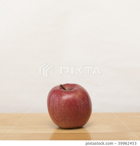 Apple Apple 39962453