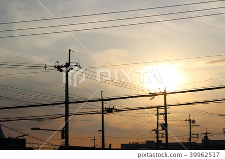黃昏和電線桿 黃昏和電線桿 39962517
