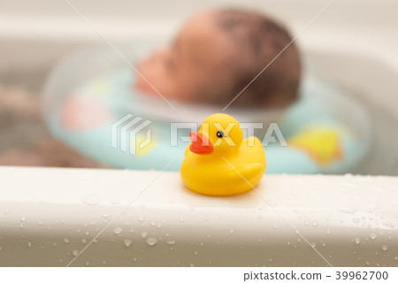 bathing bathing 39962700