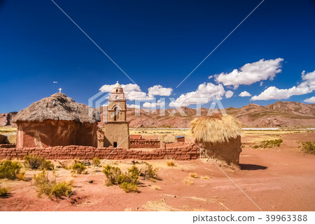 Small church in Bolivia 39963388