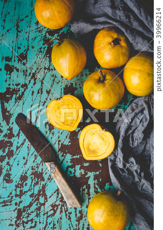 Lucuma fruits-Eggfruits 39966214